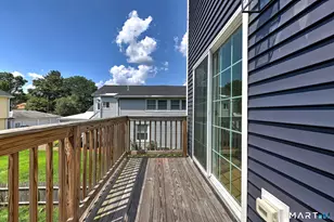1686 Litchfield Turnpike, Woodbridge, CT 06525 - Photo 6