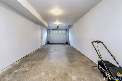 1686 Litchfield Turnpike #B, Woodbridge, CT 06525 - Photo 40