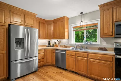 204 Oak Ridge Drive #204, Windsor Locks, CT 06096 - Photo 2