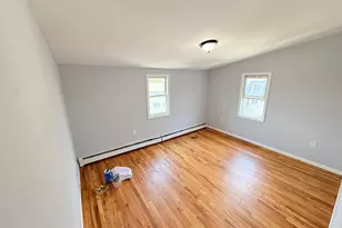 271 Vine St, Bridgeport, CT 06604 - Photo 12