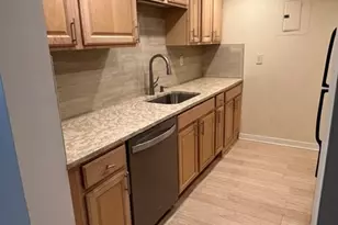 127 Greyrock Pl, Stamford, CT 06901 - Photo 6