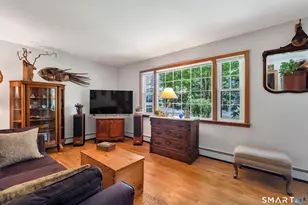 32 Ives Ave, Meriden, CT 06450 - Photo 2