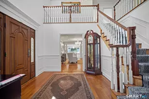 12 Settlers Trail, Darien, CT 06820 - Photo 4