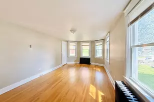 24 Northill St, Stamford, CT 06907 - Photo 2
