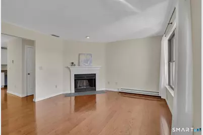606 Lake Vista Drive #606, East Hampton, CT 06424 - Photo 4