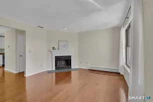 606 Lake Vista Dr, East Hampton, CT 06424 - Photo 4