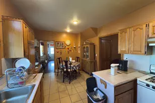 111 Otis St, Hartford, CT 06114 - Photo 12
