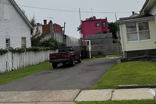 111 Otis St, Hartford, CT 06114 - Photo 20