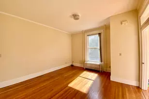 239 Edwards St, New Haven, CT 06511 - Photo 2