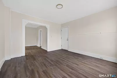 27 Beacon Street #3, Waterbury, CT 06704 - Photo 4