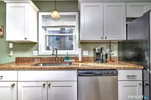 46 Aircraft Rd, West Haven, CT 06516 - Photo 18