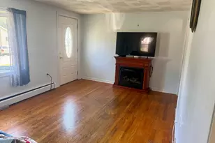 30 Allyn Ave, Norwich, CT 06360 - Photo 2