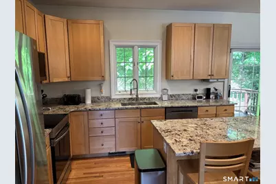 70 Kellogg Street, Brookfield, CT 06804 - Photo 8
