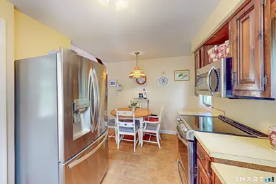 10 Baxter Street, Danbury, CT 06811 - Photo 24