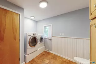 10 Baxter St, Danbury, CT 06811 - Photo 34