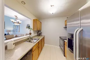 8 Rose Ln, Danbury, CT 06811 - Photo 12