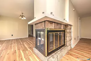 424 Cedar Ln, Cheshire, CT 06410 - Photo 8