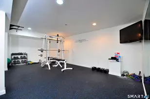 22 Jubrey Dr, Windsor, CT 06095 - Photo 32