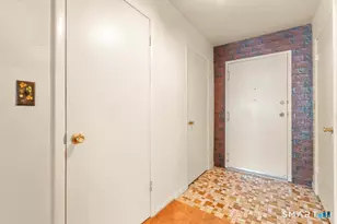 34 Crescent St, Stamford, CT 06906 - Photo 4