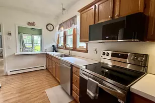 46 Windsor St, Waterbury, CT 06708 - Photo 10