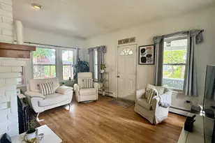 46 Windsor St, Waterbury, CT 06708 - Photo 2