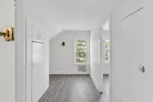 28 Moss St, Stonington, CT 06379 - Photo 32