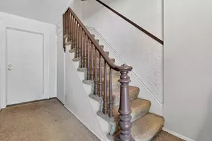 28 Moss St, Stonington, CT 06379 - Photo 10
