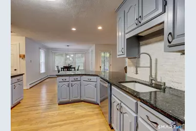 11 Lexington Road, Avon, CT 06001 - Photo 8