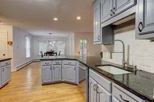 11 Lexington Rd, Avon, CT 06001 - Photo 8