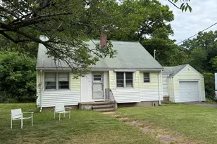 12 Swan Ave, Wallingford, CT 06492 - Photo 2
