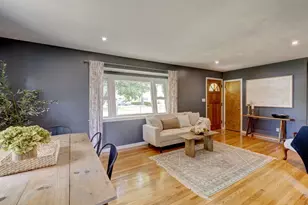 63 Darien Dr, Windsor Locks, CT 06096 - Photo 6