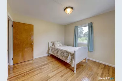63 Darien Drive, Windsor Locks, CT 06096 - Photo 18
