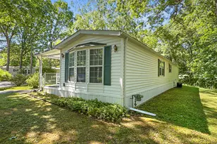136 Hunters Rd, Norwich, CT 06360 - Photo 10