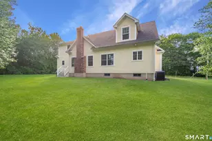 1004 Maple St, Rocky Hill, CT 06067 - Photo 2