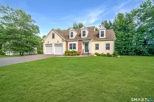 1004 Maple St, Rocky Hill, CT 06067 - Photo 4