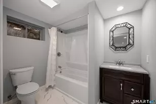 124 Pasadena Ave, Stratford, CT 06614 - Photo 22
