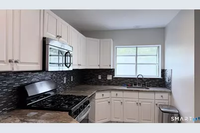 3409 Whitney Avenue #6, Hamden, CT 06518 - Photo 2