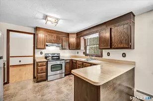 133 Forest Dr, Newington, CT 06111 - Photo 10
