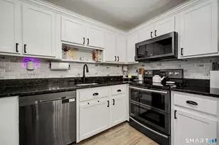 100 Wolfpit Ave, Norwalk, CT 06851 - Photo 10