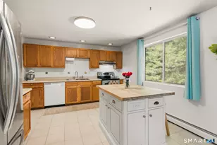 72 Old Meadow Plain Rd, Simsbury, CT 06089 - Photo 6