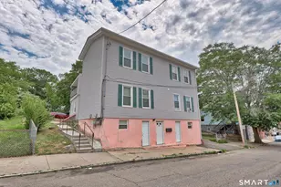 21 Hawkins St, Derby, CT 06418 - Photo 4