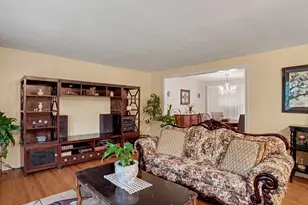 5 Leighton Ct, North Haven, CT 06473 - Photo 8