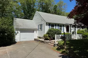 513 Essex Rd, Westbrook, CT 06498 - Photo 1