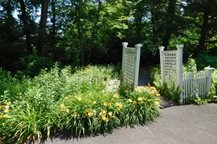 151 Great Quarter Rd, Newtown, CT 06482 - Photo 2