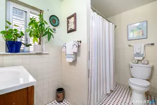 2 Washington Ct, Stamford, CT 06902 - Photo 18