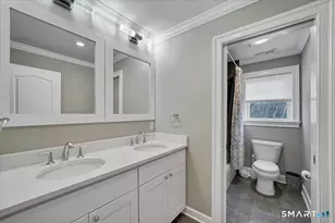 1049 Stillwater Rd, Stamford, CT 06902 - Photo 20