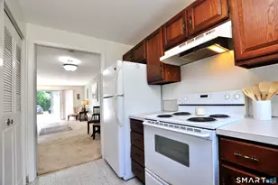 10 Massaco St, Simsbury, CT 06070 - Photo 8