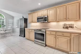 459 Fisher Ct, Shelton, CT 06484 - Photo 12