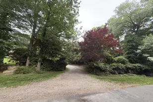 12 Hollow Spring Rd, Norwalk, CT 06854 - Photo 1