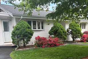 72 Calhoun Ave, Trumbull, CT 06611 - Photo 4